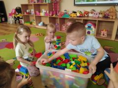 ilustracja do wpisu 
Nasze pierwsze dni w przedszkolu