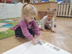 ilustracja do wpisu 
Tworzymy piramidę żywienia - projekt ,, Zdrowy Przedszkolak''