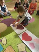 ilustracja do wpisu 
Walentynki - zabawa z sreduszkami